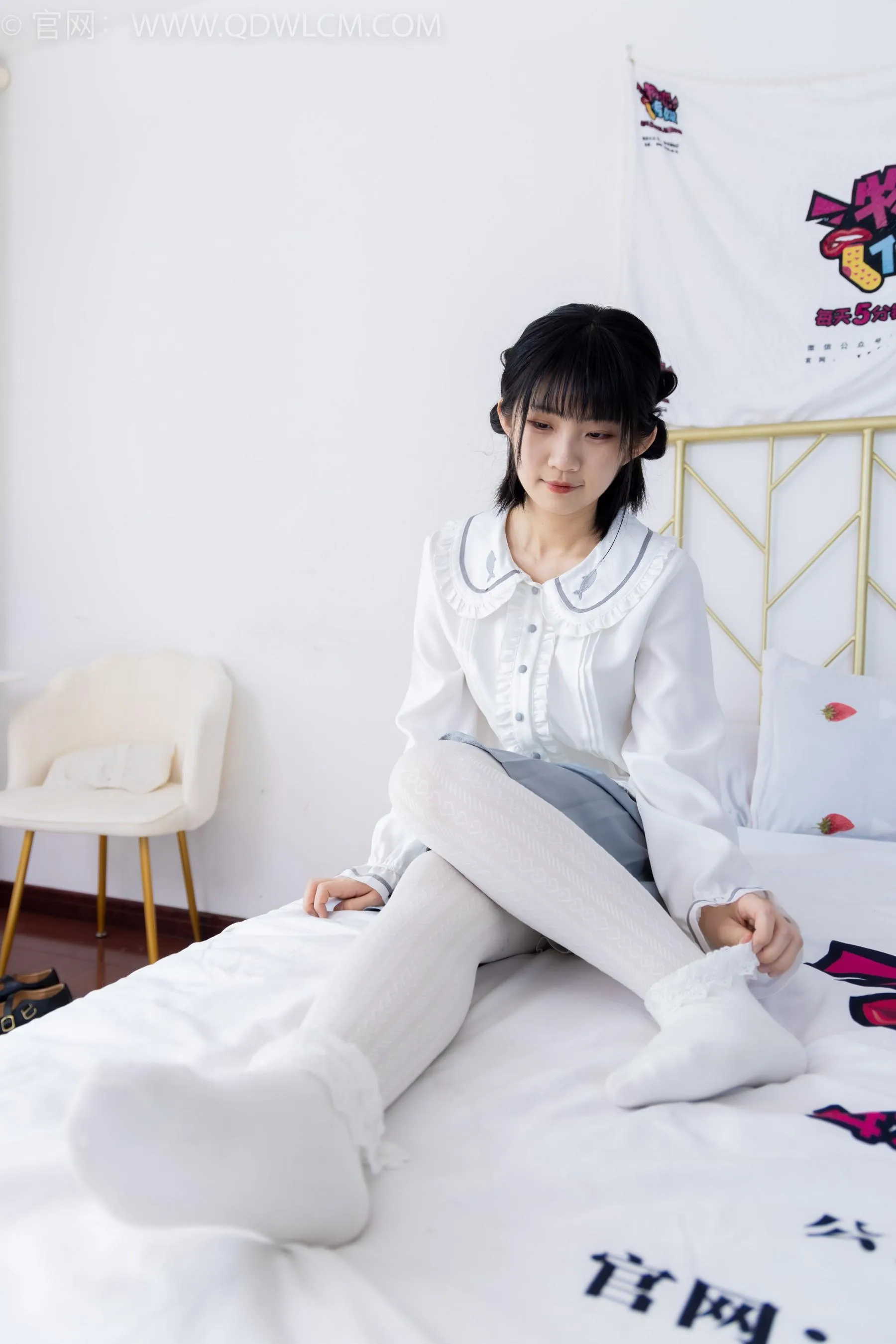 物恋传媒 NO.1528 暗月-夏日葡萄 [151P]插图2
